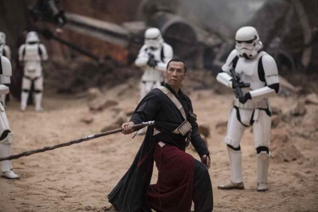 Chirrut Imwe (Donnie Yen) in Rogue One: A Star Wars Story