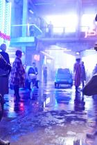 Mute: Erste Szenenbilder aus Duncan Jones&#039; Moon-Fortsetzung