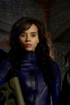 Bruchlandung in The Quad - Kritik zum Pilotfilm von Killjoys