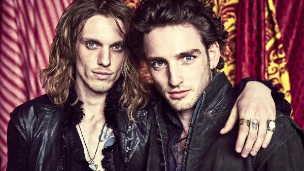 Laurie Davidson und Jamie Campbell Bower als William Shakespeare und Christopher Marlowe in der TNT-Serie Will